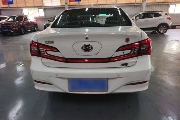 Used BYD Qin New Energy 2015 1.5T Dual-Crown Flagship Edition Rear