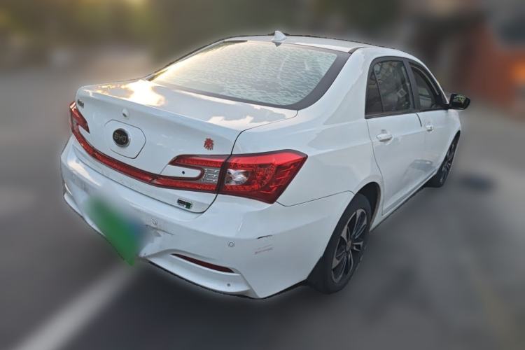 Used BYD Qin New Energy 2015 1.5T Dual-Crown Flagship Plus Edition Rear Right 45 Deg