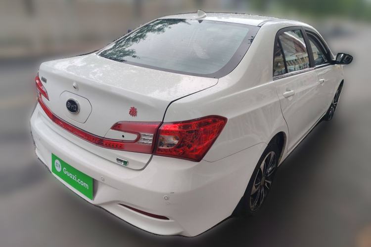 Used BYD Qin New Energy 2015 1.5T Dual-Crown Flagship Plus Edition Rear Right 45 Deg