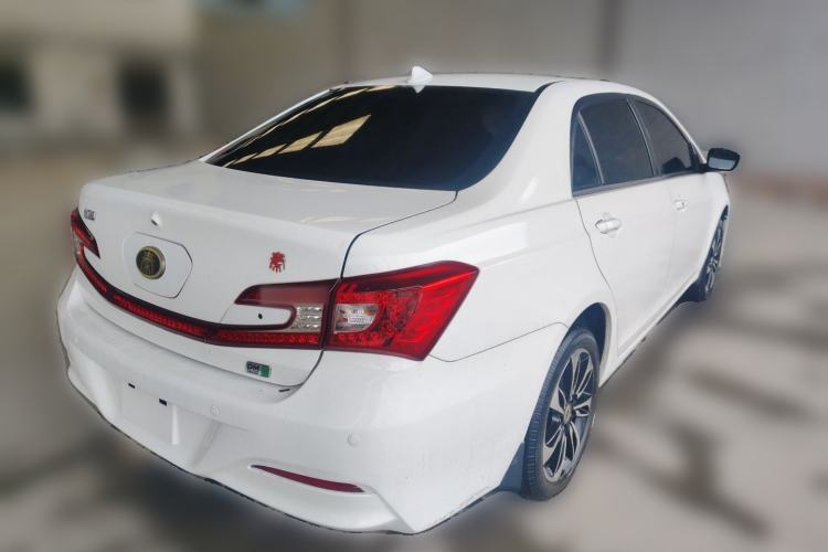 Used BYD Qin New Energy 2015 1.5T Dual-Crown Flagship Plus Edition Rear Right 45 Deg