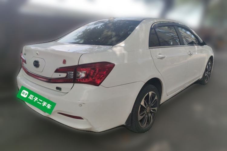 Used BYD Qin New Energy 2015 1.5T Dual-Crown Flagship Edition Rear Right 45 Deg