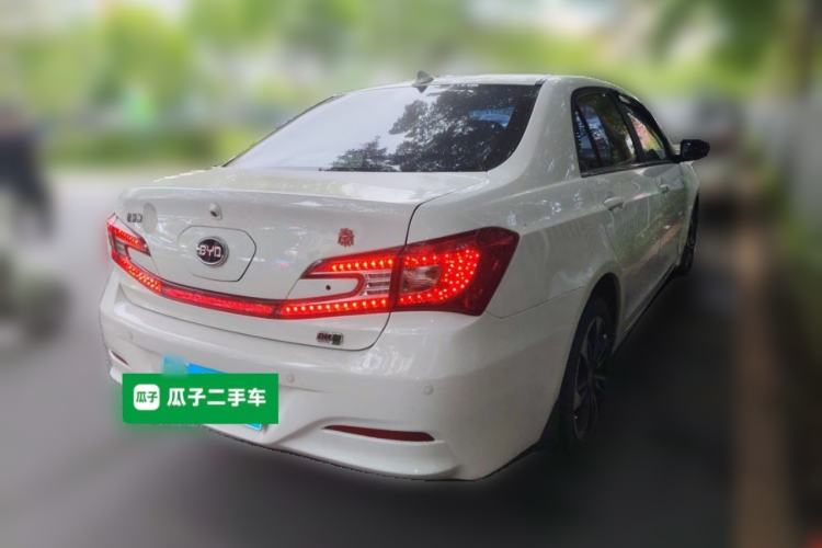 Used BYD Qin New Energy 2015 1.5T Dual-Crown Flagship Edition Rear Right 45 Deg