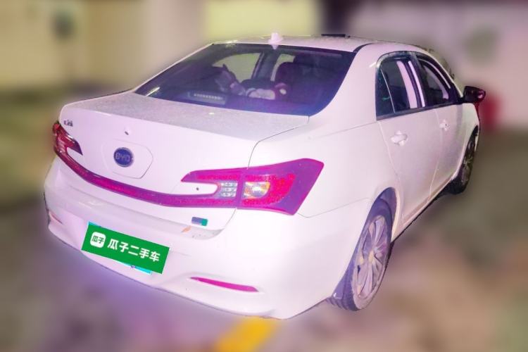 Used BYD Qin New Energy 2015 1.5T Dual-Crown Flagship Plus Edition Rear Right 45 Deg
