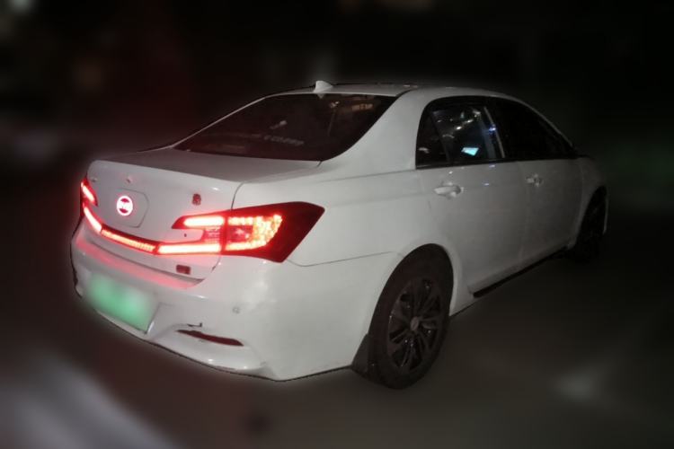 Used BYD Qin New Energy 2015 1.5T Dual-Crown Flagship Edition Rear Right 45 Deg
