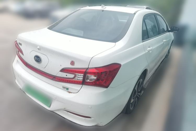 Used BYD Qin New Energy 2015 1.5T Dual-Crown Flagship Plus Edition Rear Right 45 Deg
