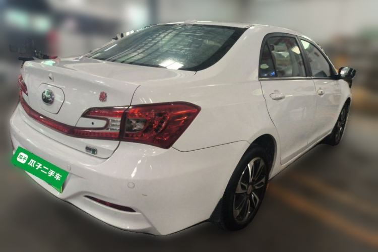 Used BYD Qin New Energy 2015 1.5T Dual-Crown Flagship Edition Rear Right 45 Deg