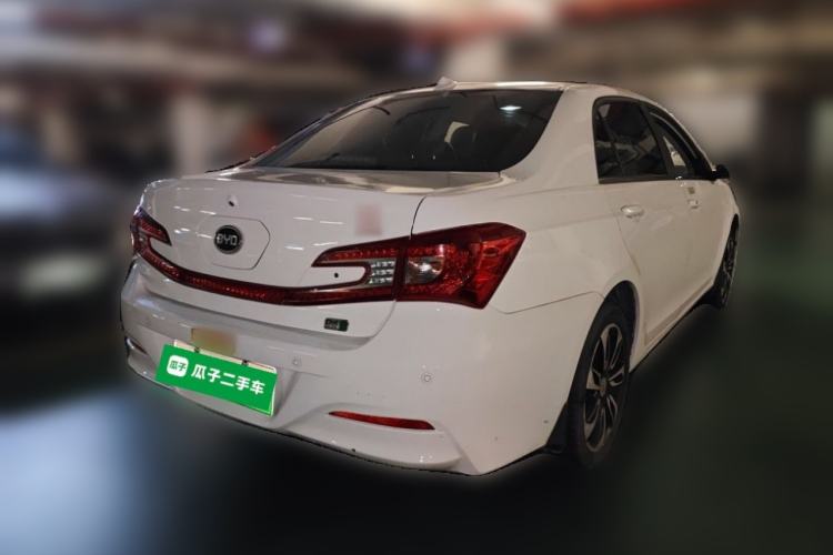 Used BYD Qin New Energy 2015 1.5T Dual-Crown Flagship Plus Edition Rear Right 45 Deg