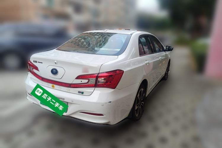 Used BYD Qin New Energy 2015 1.5T Dual-Crown Flagship Plus Edition Rear Right 45 Deg