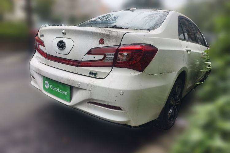 Used BYD Qin New Energy 2015 1.5T Dual-Crown Flagship Plus Edition Rear Right 45 Deg