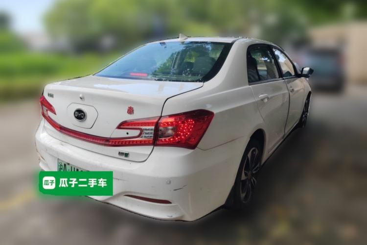 Used BYD Qin New Energy 2015 1.5T Dual-Crown Flagship Plus Edition Rear Right 45 Deg