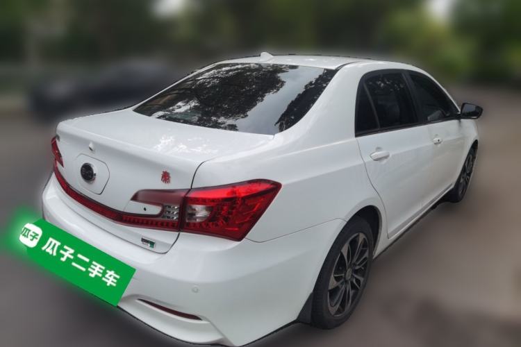 Used BYD Qin New Energy 2015 1.5T Dual-Crown Flagship Plus Edition Rear Right 45 Deg