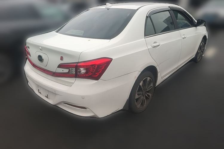 Used BYD Qin New Energy 2015 1.5T Dual-Crown Flagship Plus Edition Rear Right 45 Deg