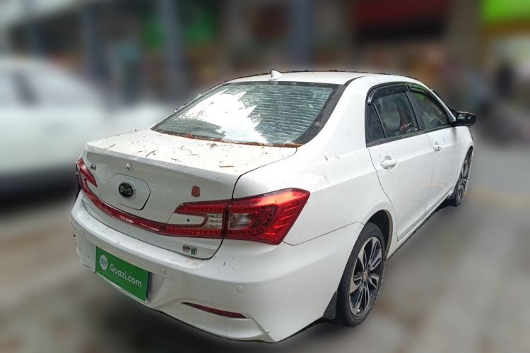Used BYD Qin New Energy 2015 1.5T Dual-Crown Flagship Plus Edition Rear Right 45 Deg