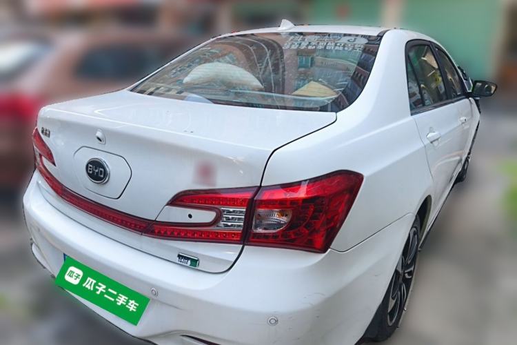 Used BYD Qin New Energy 2015 1.5T Dual-Crown Flagship Plus Edition Rear Right 45 Deg