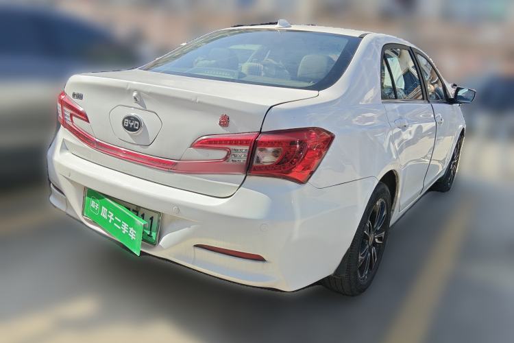 Used BYD Qin New Energy 2015 1.5T Dual-Crown Flagship Edition Rear Right 45 Deg