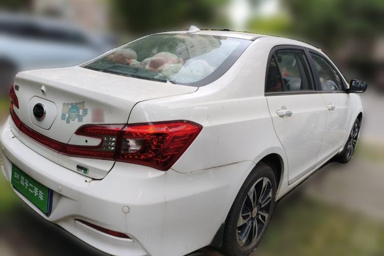Used BYD Qin New Energy 2015 1.5T Dual-Crown Flagship Plus Edition Rear Right 45 Deg