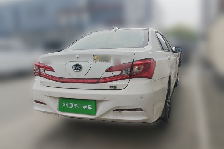 Used BYD Qin New Energy 2015 1.5T Dual-Crown Flagship Plus Edition Rear Right 45 Deg