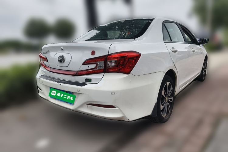 Used BYD Qin New Energy 2015 1.5T Dual-Crown Flagship Plus Edition Rear Right 45 Deg