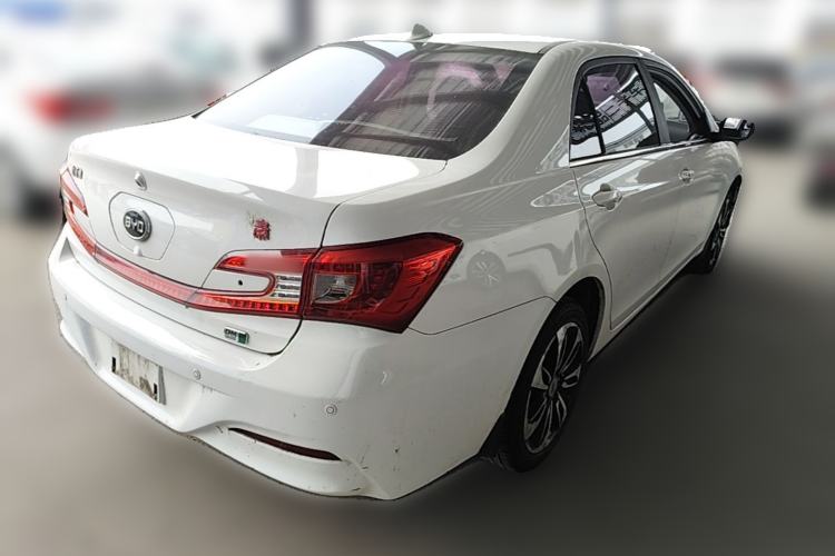 Used BYD Qin New Energy 2015 1.5T Dual-Crown Flagship Plus Edition Rear Right 45 Deg