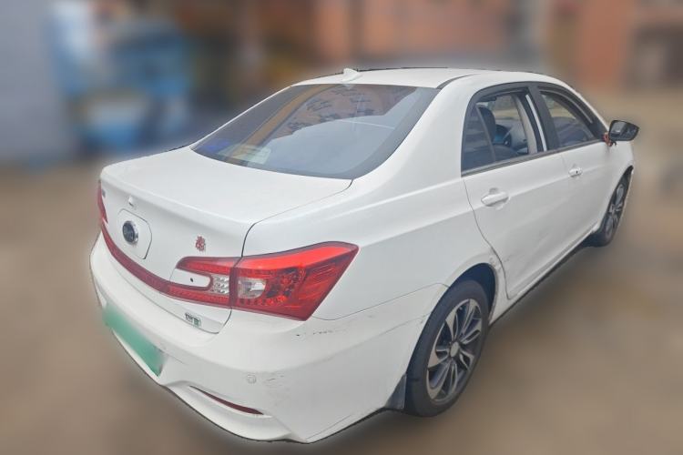Used BYD Qin New Energy 2015 1.5T Dual-Crown Flagship Plus Edition Rear Right 45 Deg