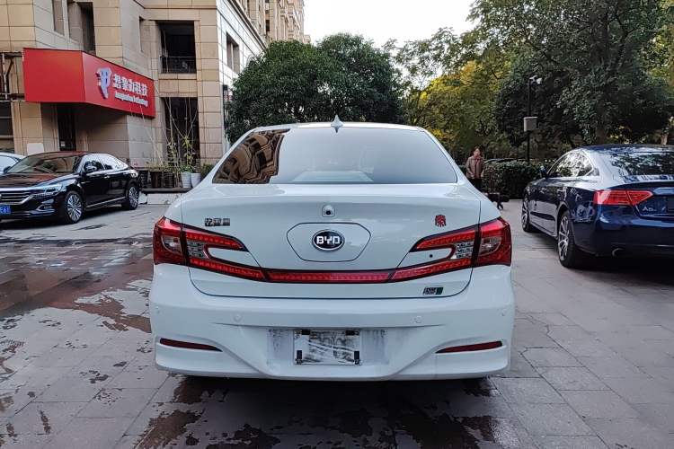 Used BYD Qin New Energy 2015 1.5T Dual-Crown Flagship Plus Edition Rear