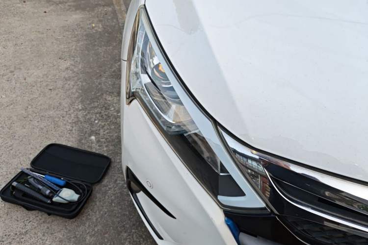Used BYD Qin New Energy 2015 1.5T Dual-Crown Flagship Plus Edition Right Front Headlight