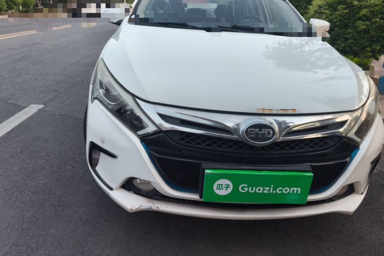 Used BYD Qin New Energy 2015 1.5T Dual-Crown Flagship Plus Edition Right Front Headlight