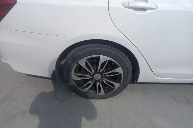 Used BYD Qin New Energy 2015 1.5T Dual-Crown Flagship Plus Edition Right Rear Wheel Hub