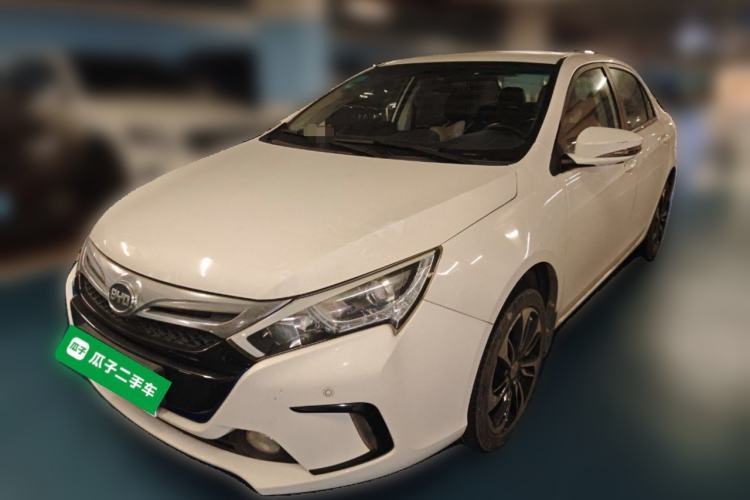Used BYD Qin New Energy 2015 1.5T Dual-Crown Flagship Plus Edition Guazi used car, China used car export, Used car for sale, Used  cars, Cheapest cars for sale