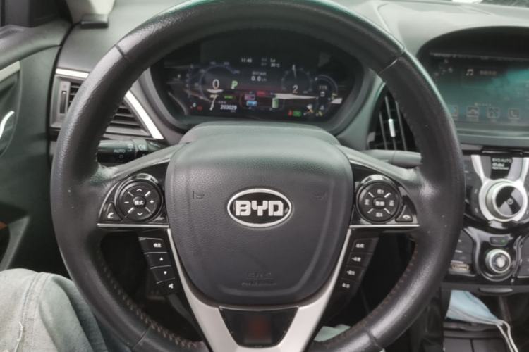 Used BYD Qin New Energy 2015 1.5T Dual-Crown Flagship Plus Edition Steering Wheel