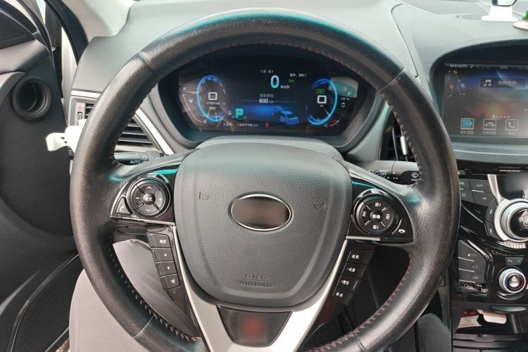 Used BYD Qin New Energy 2015 1.5T Dual-Crown Flagship Plus Edition Steering Wheel