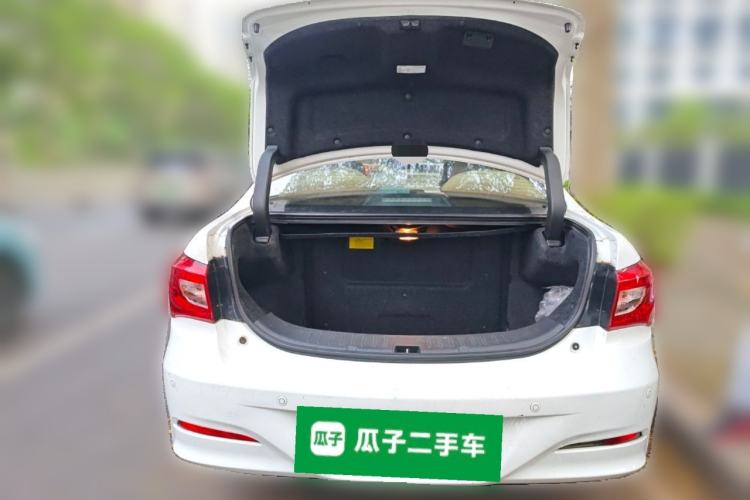 Used BYD Qin New Energy 2015 1.5T Dual-Crown Flagship Plus Edition Trunk
