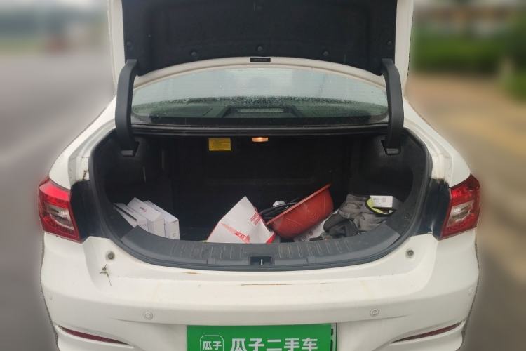 Used BYD Qin New Energy 2015 1.5T Dual-Crown Flagship Plus Edition Trunk