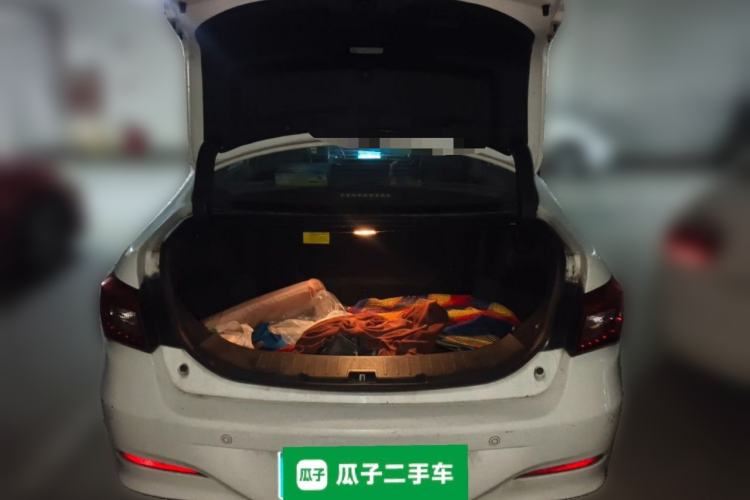 Used BYD Qin New Energy 2015 1.5T Dual-Crown Flagship Edition Trunk