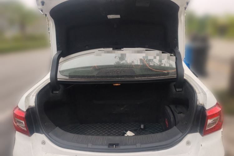 Used BYD Qin New Energy 2015 1.5T Dual-Crown Flagship Edition Trunk