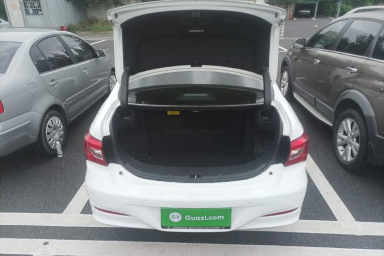Used BYD Qin New Energy 2015 1.5T Dual-Crown Flagship Plus Edition Trunk