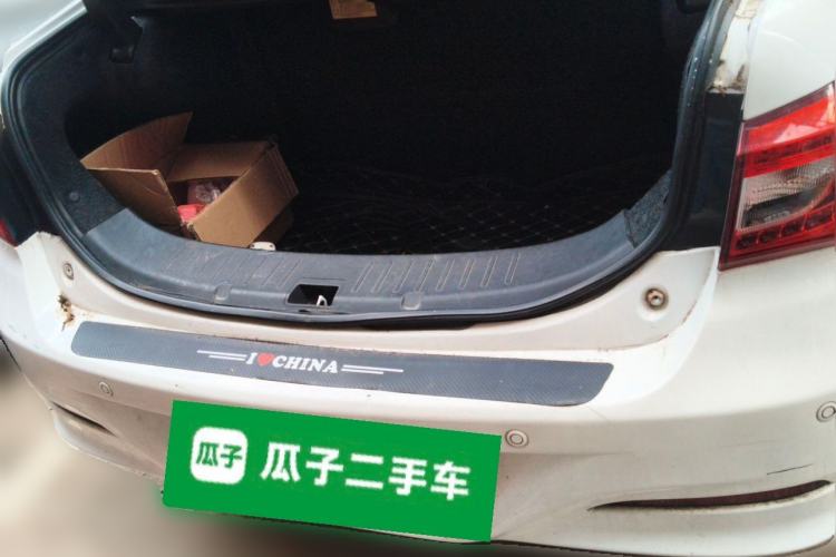 Used BYD Qin New Energy 2015 1.5T Dual-Crown Flagship Plus Edition Trunk