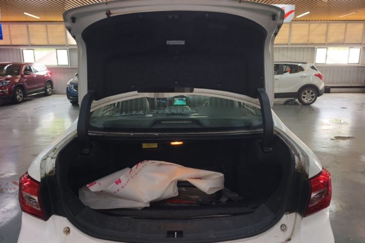 Used BYD Qin New Energy 2015 1.5T Dual-Crown Flagship Edition Trunk