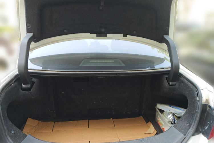 Used BYD Qin New Energy 2015 1.5T Dual-Crown Flagship Plus Edition Trunk