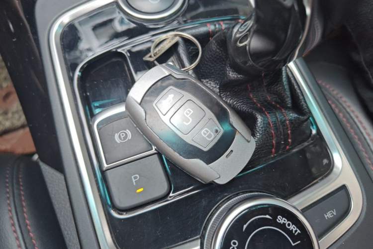 Used BYD Qin New Energy 2015 1.5T Dual-Crown Flagship Edition Vehicle Key