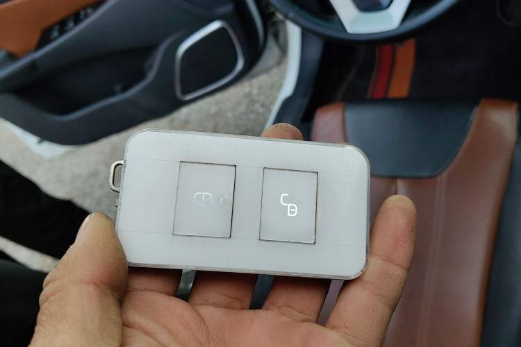 Used BYD Qin New Energy 2015 1.5T Dual-Crown Flagship Edition Vehicle Key