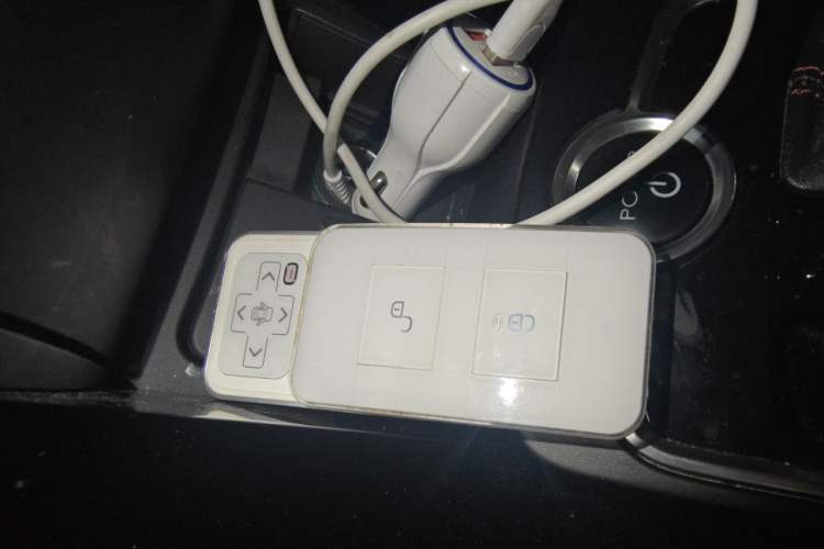 Used BYD Qin New Energy 2015 1.5T Dual-Crown Flagship Plus Edition Vehicle Key