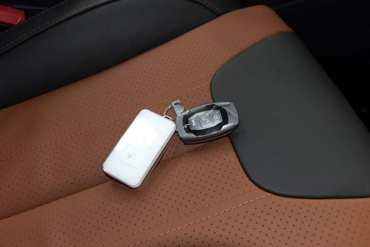 Used BYD Qin New Energy 2015 1.5T Dual-Crown Flagship Edition Vehicle Key