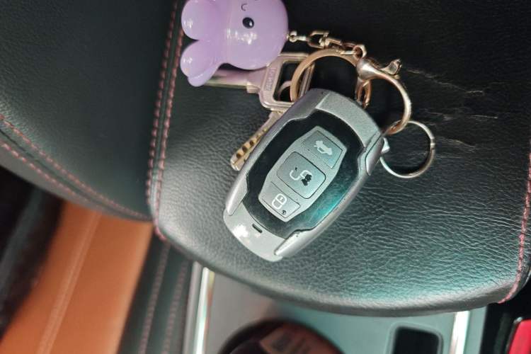 Used BYD Qin New Energy 2015 1.5T Dual-Crown Flagship Edition Vehicle Key