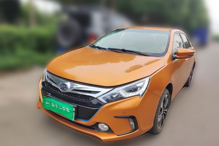 Used BYD Qin New Energy 2015 1.5T Dual-Crown Flagship Plus Edition Guazi used car, China used car export, Used car for sale, Used cars, Cheapest cars for sale