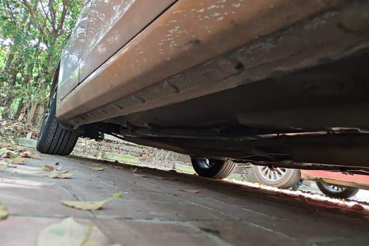 Used BYD Qin New Energy 2015 1.5T Dual-Crown Flagship Plus Edition Chassis Front Right