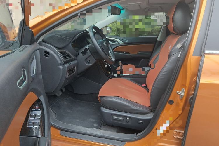 Used BYD Qin New Energy 2015 1.5T Dual-Crown Flagship Plus Edition Driver Seat