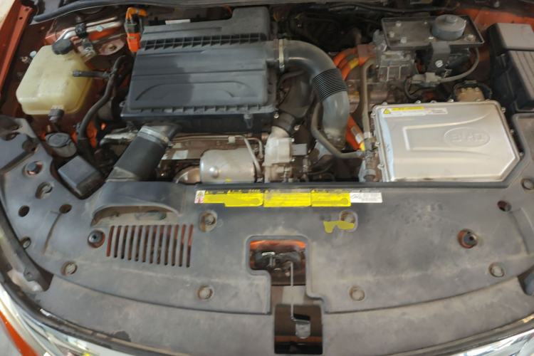 Used BYD Qin New Energy 2015 1.5T Dual-Crown Flagship Plus Edition Engine Bay