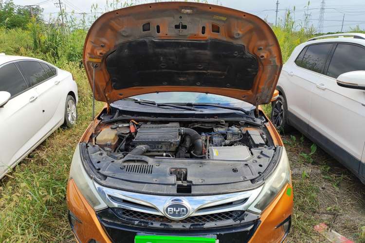 Used BYD Qin New Energy 2015 1.5T Dual-Crown Flagship Plus Edition Engine Bay