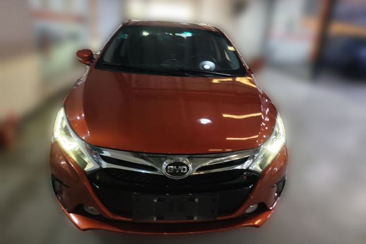 Used BYD Qin New Energy 2015 1.5T Dual-Crown Flagship Plus Edition Front